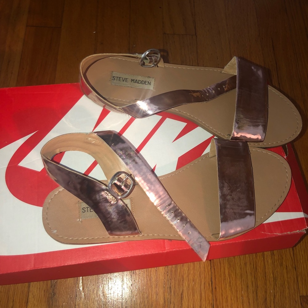 Metallic sandals Steven madden sandals